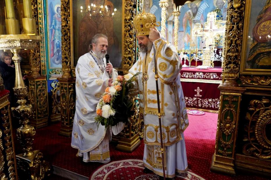 „Să fim uniți în lucrarea cea bună”, este îndemnul PS Nichifor Botoșăneanul pentru ieșeni și pentru părinții de la Mănăstirea Golia / Foto: Flavius Popa